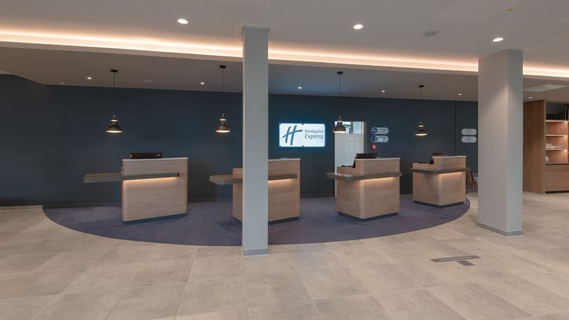 Imagen de los interiores del Hotel Holiday Inn Express Munich North, an IHG. Foto 12