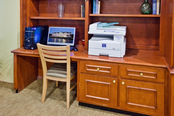 Imagen de los interiores del Hotel Holiday Inn Express Myrtle Beach-broadway At The Beach, An Ihg. Foto 10