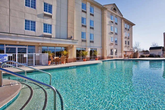 Imagen de la piscina del Hotel Holiday Inn Express Myrtle Beach-broadway At The Beach, An Ihg. Foto 15