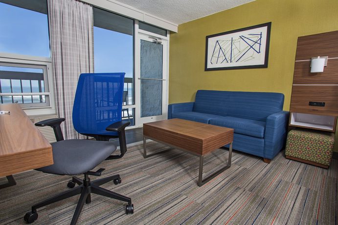 Imagen de la habitación del Hotel Holiday Inn Express Nags Head Oceanfront. Foto 12