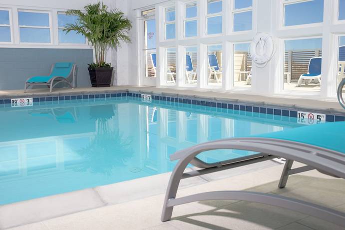 Imagen de la piscina del Hotel Holiday Inn Express Nags Head Oceanfront. Foto 20