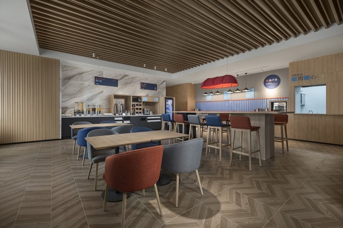 Imagen del bar/restaurante del Hotel Holiday Inn Express Nanchang Riverside, an IHG Hotel. Foto 7