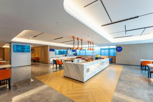 Imagen general del Hotel Holiday Inn Express Nanjing Riverside, an IHG. Foto 7
