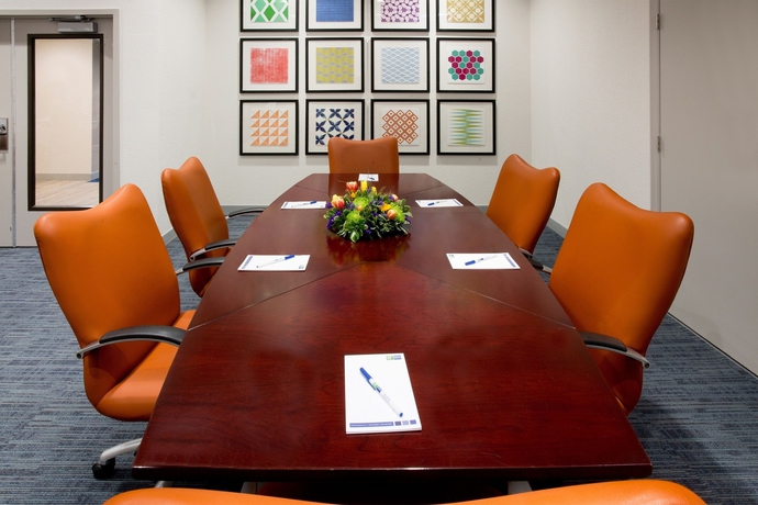 Imagen de los interiores del Hotel Holiday Inn Express Nashville Airport. Foto 10