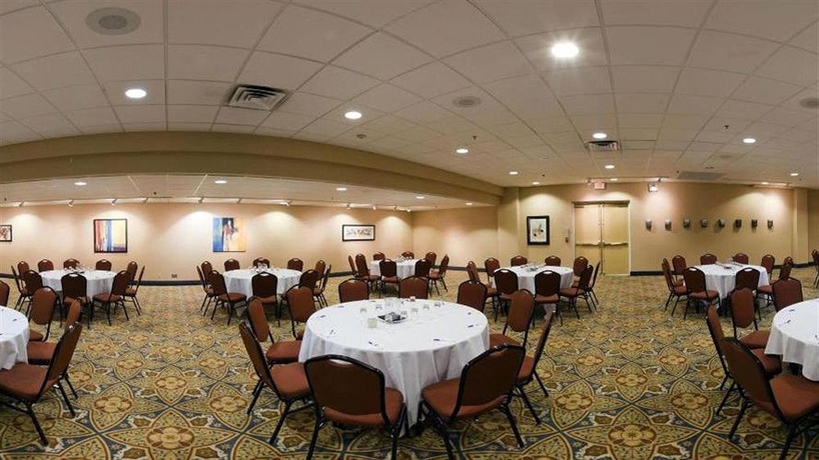 Imagen de los interiores del Hotel Holiday Inn Express Nashville Downtown. Foto 10