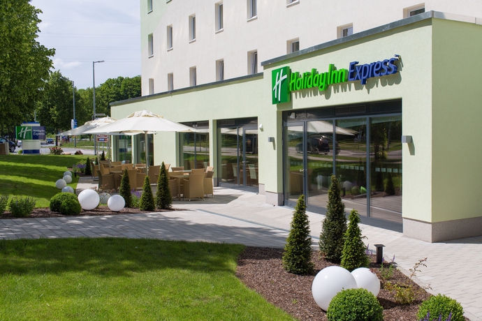 Imagen de los exteriores del Hotel Holiday Inn Express Neunkirchen, An Ihg. Foto 13