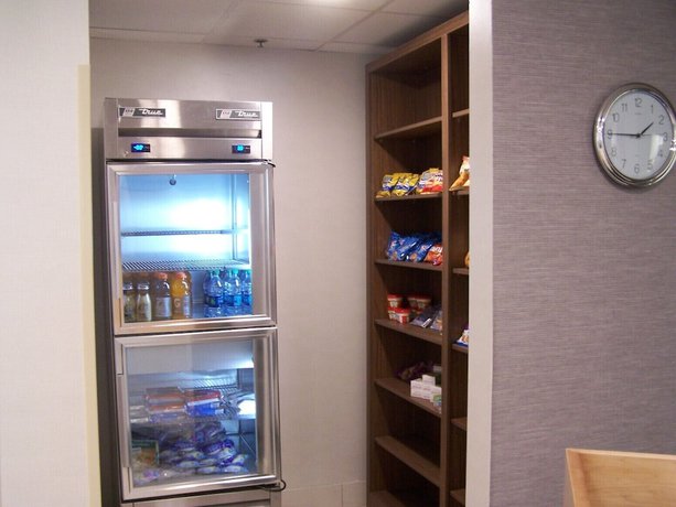 Imagen del bar/restaurante del Hotel Holiday Inn Express New Albany - Louisville Nw, An Ihg. Foto 2