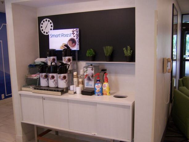 Imagen del bar/restaurante del Hotel Holiday Inn Express New Albany - Louisville Nw, An Ihg. Foto 4