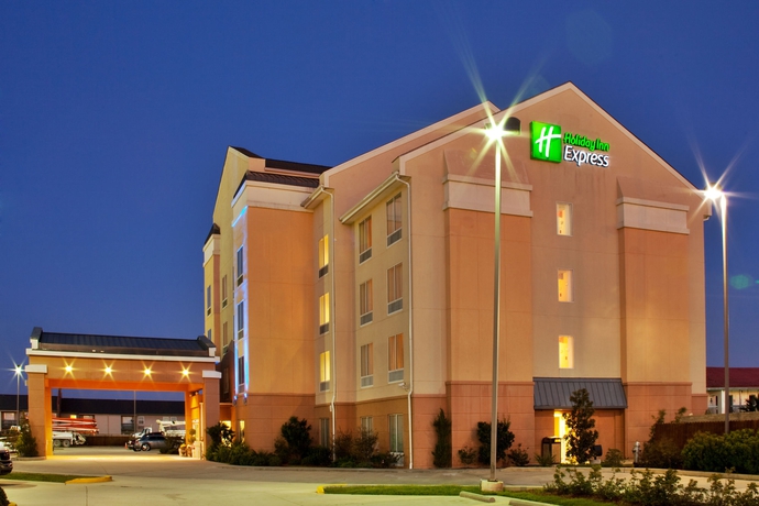 Imagen de los exteriores del Hotel Holiday Inn Express New Orleans East, An Ihg. Foto 8
