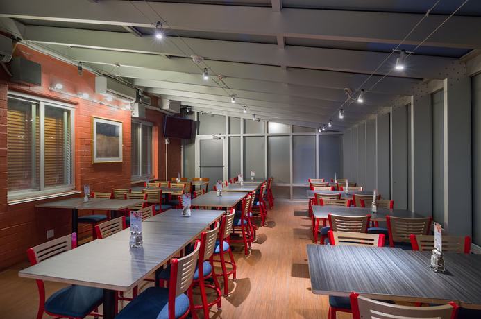 Imagen del bar/restaurante del Hotel Holiday Inn Express New York City Times Square. Foto 3