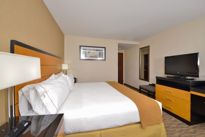 Imagen de la habitación del Hotel Holiday Inn Express New York JFK Airport Area. Foto 4