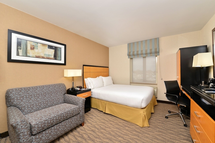 Imagen de la habitación del Hotel Holiday Inn Express New York JFK Airport Area. Foto 10