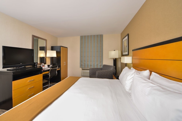 Imagen de la habitación del Hotel Holiday Inn Express New York JFK Airport Area. Foto 12