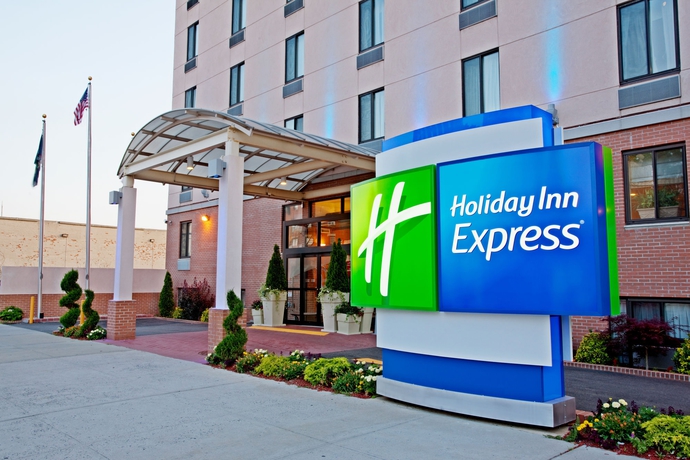 Imagen de los exteriores del Hotel Holiday Inn Express New York-Brooklyn. Foto 13