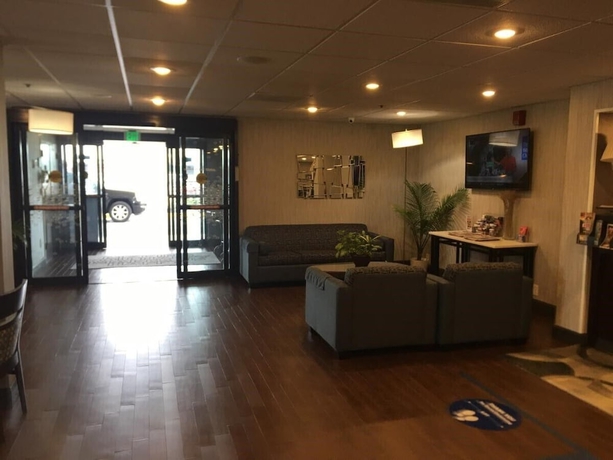 Imagen de los interiores del Hotel Holiday Inn Express Newark Airport – Elizabeth. Foto 18