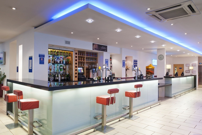 Imagen del bar/restaurante del Hotel Holiday Inn Express Newcastle City Centre, An Ihg. Foto 3