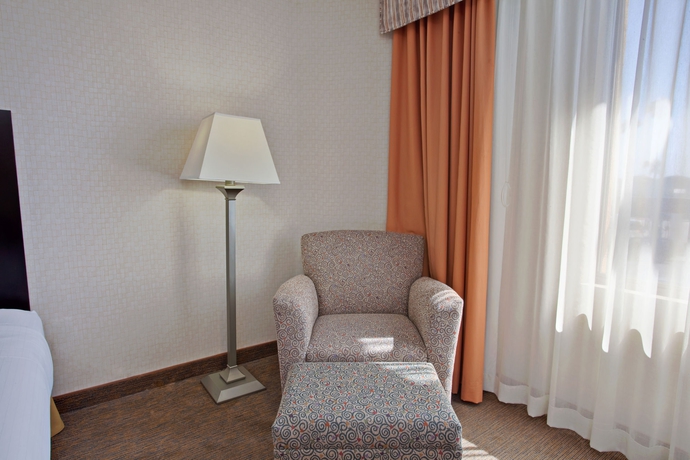 Imagen de la habitación del Hotel Holiday Inn Express Newport Beach, An Ihg. Foto 9