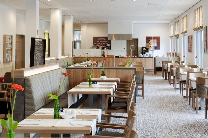 Imagen del bar/restaurante del Hotel Holiday Inn Express Nuernberg-schwabach, An Ihg. Foto 4