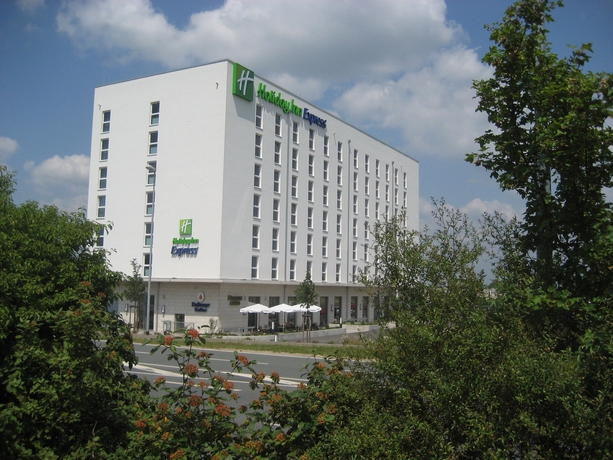Imagen de los exteriores del Hotel Holiday Inn Express Nuernberg-schwabach, An Ihg. Foto 10