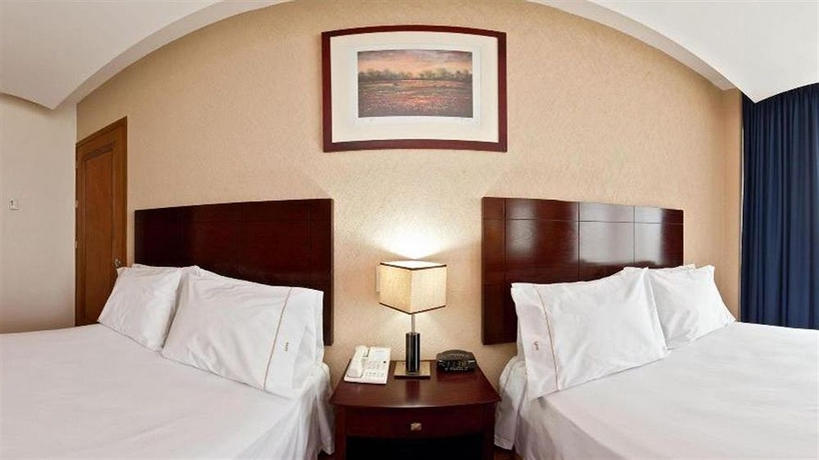 Imagen de la habitación del Hotel Holiday Inn Express Nuevo Laredo. Foto 8