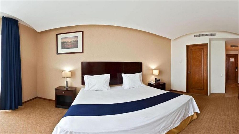 Imagen de la habitación del Hotel Holiday Inn Express Nuevo Laredo. Foto 10