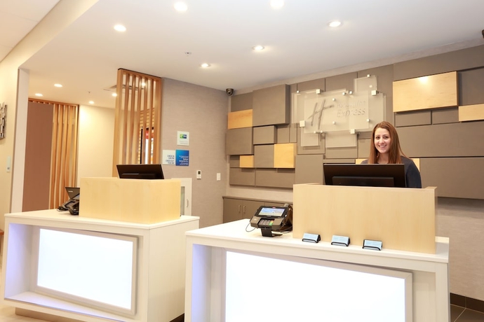 Imagen de los interiores del Hotel Holiday Inn Express Oneonta, An Ihg. Foto 16