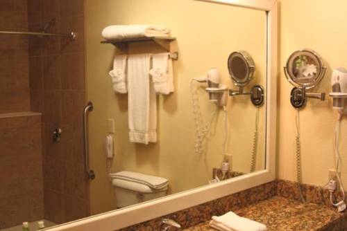 Imagen de la habitación del Hotel Holiday Inn Express Osage Bch - Lake of the Ozarks. Foto 3