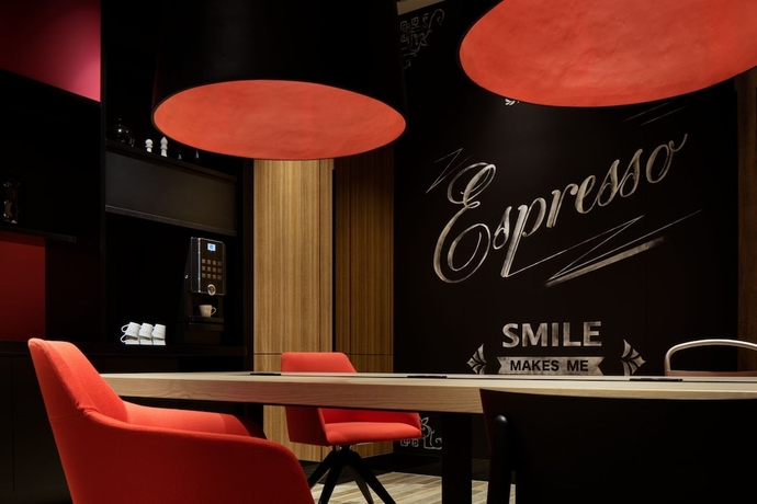 Imagen de los interiores del Hotel Holiday Inn Express Osaka City Centre - Midosuji. Foto 15