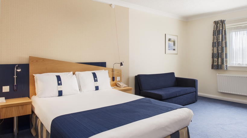 Imagen de la habitación del Hotel Holiday Inn Express Oxford-kassam Stadium. Foto 12