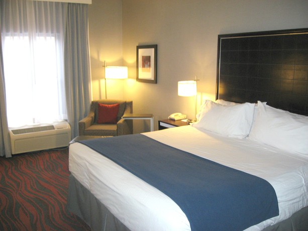 Imagen de la habitación del Hotel Holiday Inn Express Painted Post-corning Area, An Ihg. Foto 12