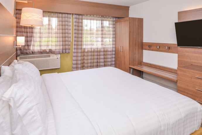 Imagen de la habitación del Hotel Holiday Inn Express Palm-desert, An Ihg. Foto 10