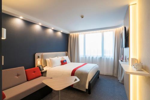 Imagen de la habitación del Hotel Holiday Inn Express París - Aeropuerto CDG. Foto 8