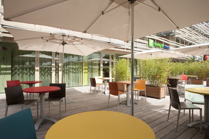 Imagen del bar/restaurante del Hotel Holiday Inn Express Paris - Canal De La Villette. Foto 4