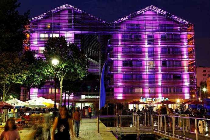 Imagen de los exteriores del Hotel Holiday Inn Express Paris - Canal De La Villette. Foto 14