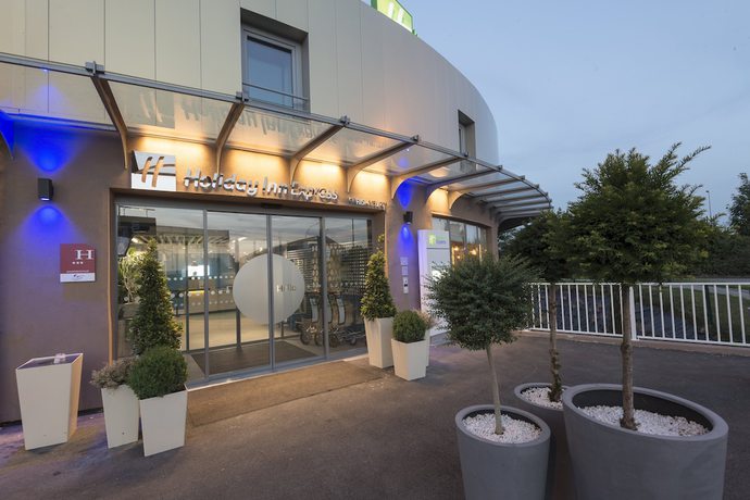 Imagen general del Hotel Holiday Inn Express Paris - Velizy, an IHG. Foto 1