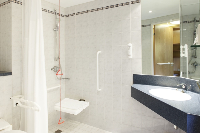 Imagen de la habitación del Hotel Holiday Inn Express Park Royal. Foto 9