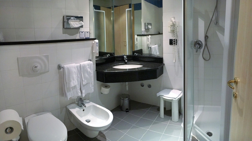 Imagen de la habitación del Hotel Holiday Inn Express Parma, An Ihg. Foto 11