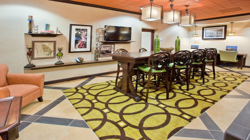 Imagen de los interiores del Hotel Holiday Inn Express Peachtree Corners-norcross. Foto 16
