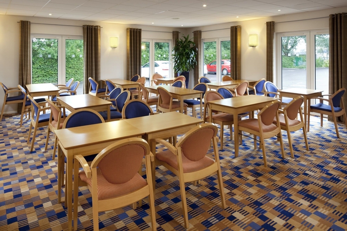 Imagen del bar/restaurante del Hotel Holiday Inn Express Peterborough, An Ihg. Foto 9