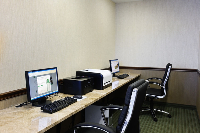 Imagen de los interiores del Hotel Holiday Inn Express Philadelphia Airport, An Ihg. Foto 13