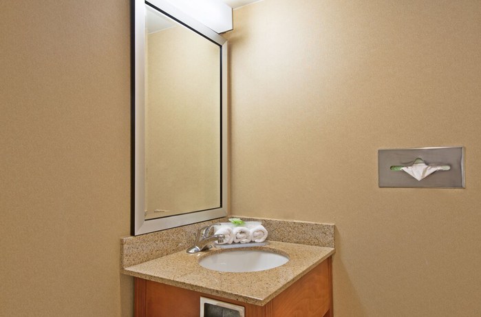 Imagen de la habitación del Hotel Holiday Inn Express Philadelphia Ne-bensalem. Foto 7