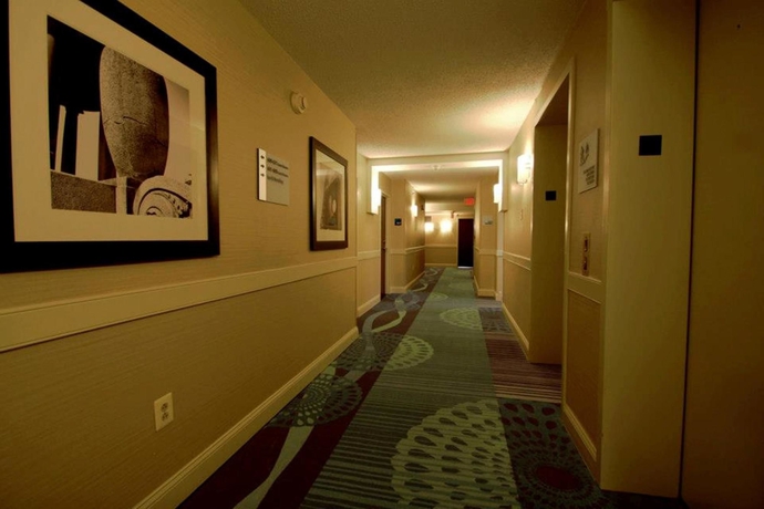 Imagen de los interiores del Hotel Holiday Inn Express Philadelphia - Penns Landing, An Ihg. Foto 15