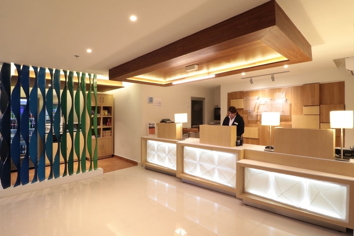 Imagen de los interiores del Hotel Holiday Inn Express Piedras Negras, An Ihg. Foto 17