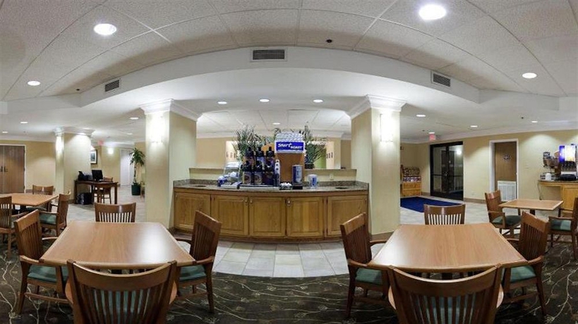 Imagen del bar/restaurante del Hotel Holiday Inn Express Pigeon Forge/near Dollywood, An Ihg. Foto 3