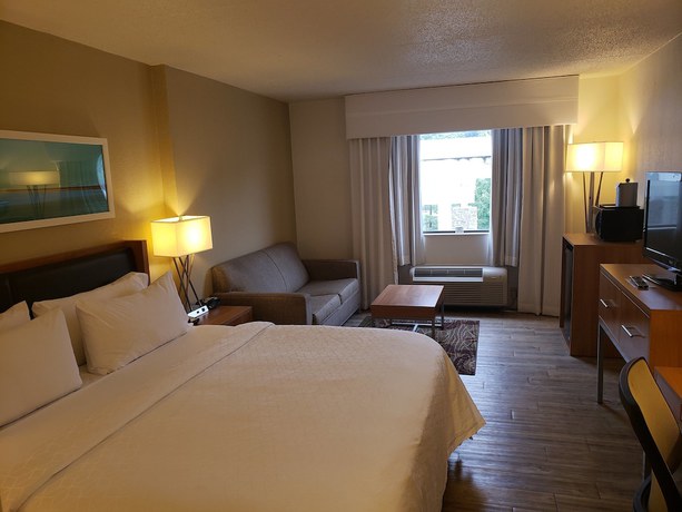 Imagen de la habitación del Hotel Holiday Inn Express Pittsburgh-North (Harmarville). Foto 5