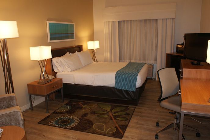 Imagen de la habitación del Hotel Holiday Inn Express Pittsburgh-North (Harmarville). Foto 9