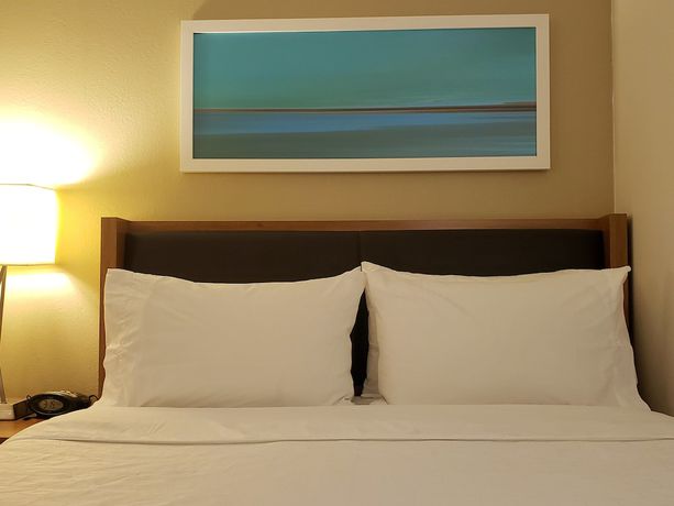 Imagen de la habitación del Hotel Holiday Inn Express Pittsburgh-North (Harmarville). Foto 11