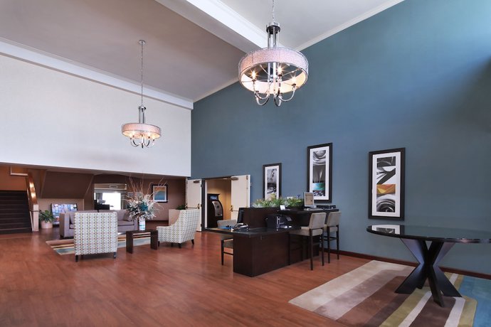 Imagen de los interiores del Hotel Holiday Inn Express Port Hueneme, An Ihg. Foto 20