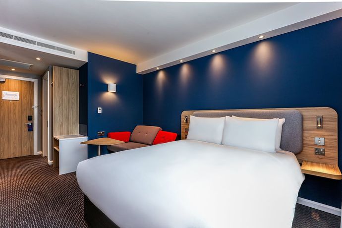 Imagen de la habitación del Hotel Holiday Inn Express Porto Boavista, an IHG Hotel. Foto 11