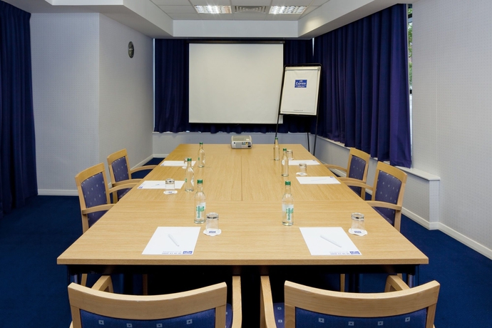 Imagen de los interiores del Hotel Holiday Inn Express Portsmouth - Gunwharf Quays, An Ihg. Foto 16